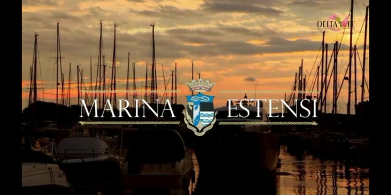 Marina Degli Estensi Floating Resort Llido Degli Estensi Exteriör bild