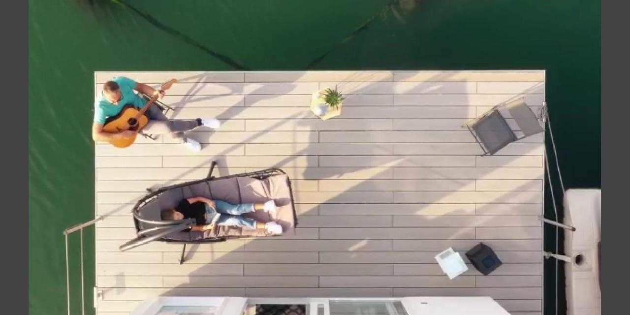 Marina Degli Estensi Floating Resort Llido Degli Estensi Exteriör bild